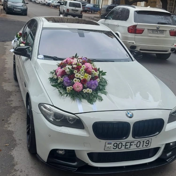 Toy maşın bəzəyi