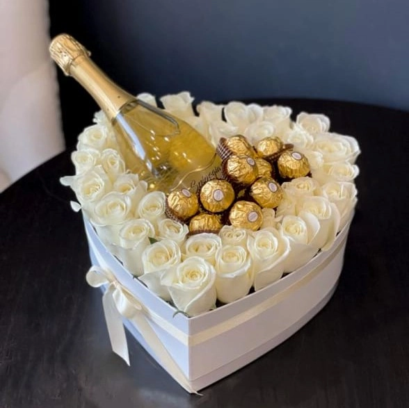 Ağ roza və roshen 8 mart
