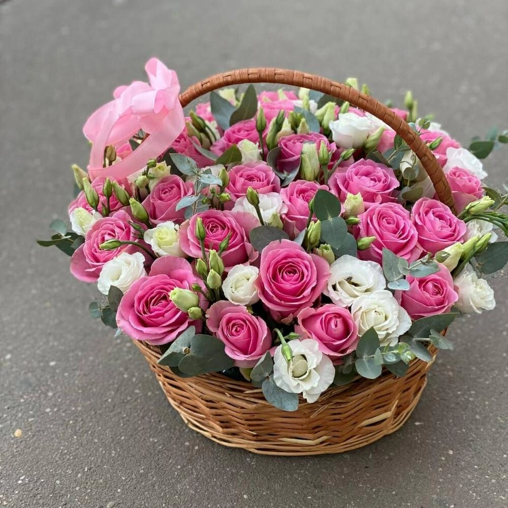 Gül səbəti-gül buketi 8 mart