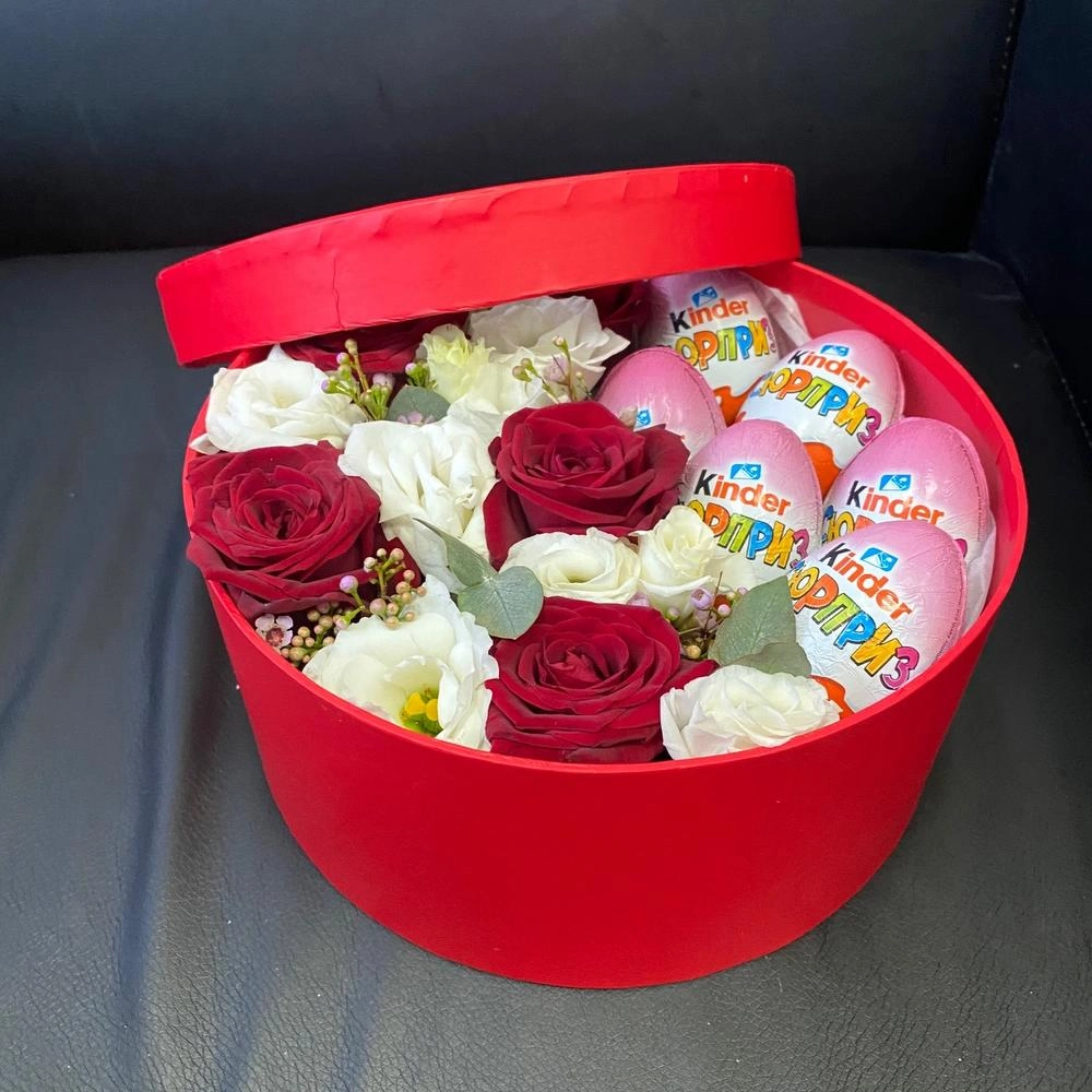Güllər və kinder 8 mart - Image 3