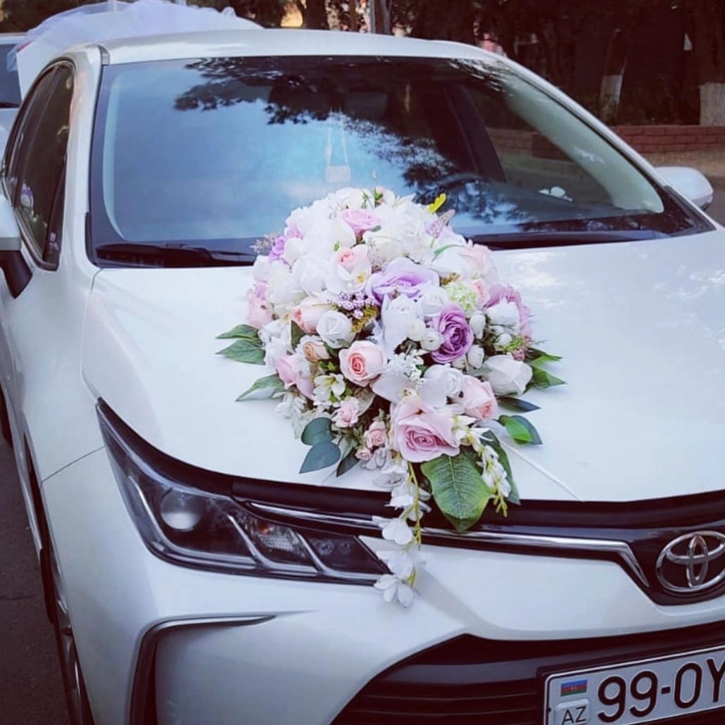 Maşın bəzəyi kirayə suni güllər Toy