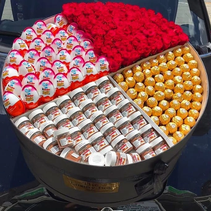 Möhtəşəm hədiyə qutusu 8 mart