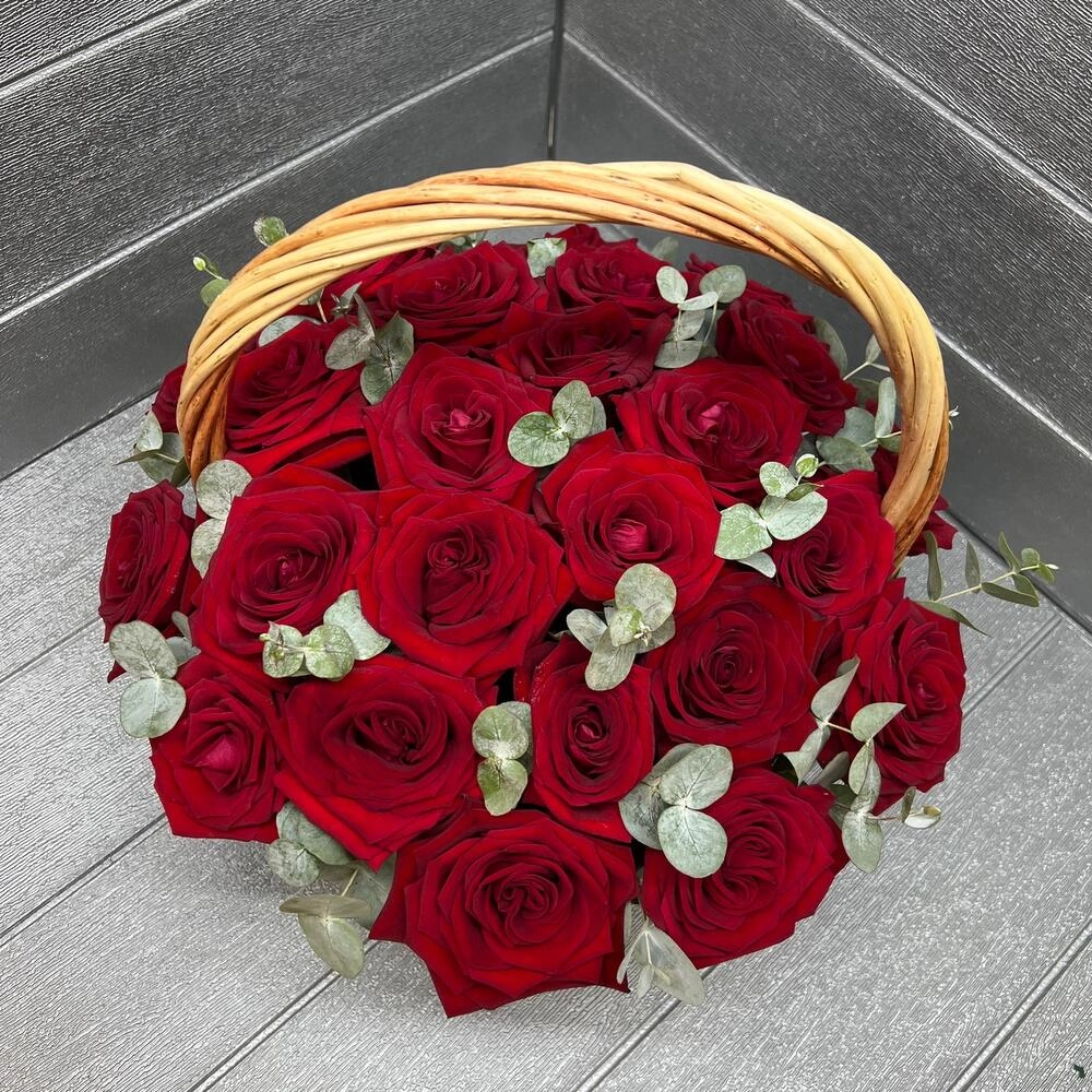 Rozalar səbətdə 8 mart - Image 5