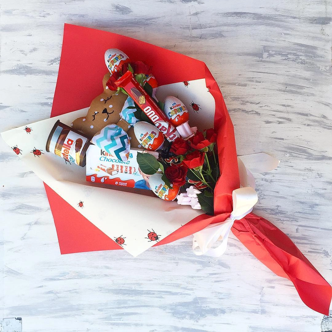 Şirin kinder buketi Buketlər